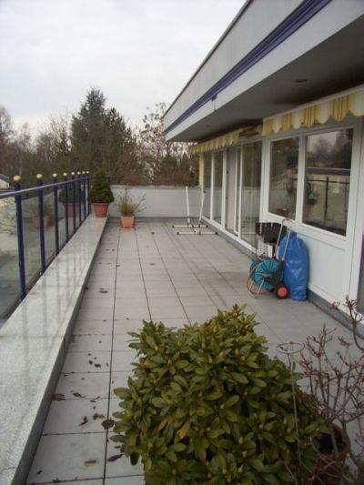 Süd-Terrasse zu Rhein+Schloß