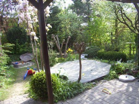 Terrasse und Garten